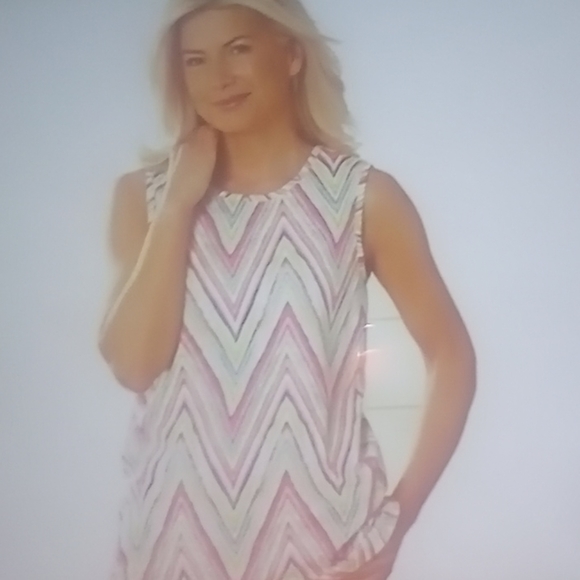COZEE corner chevron print tank top 3x. A-20 - Picture 1 of 8
